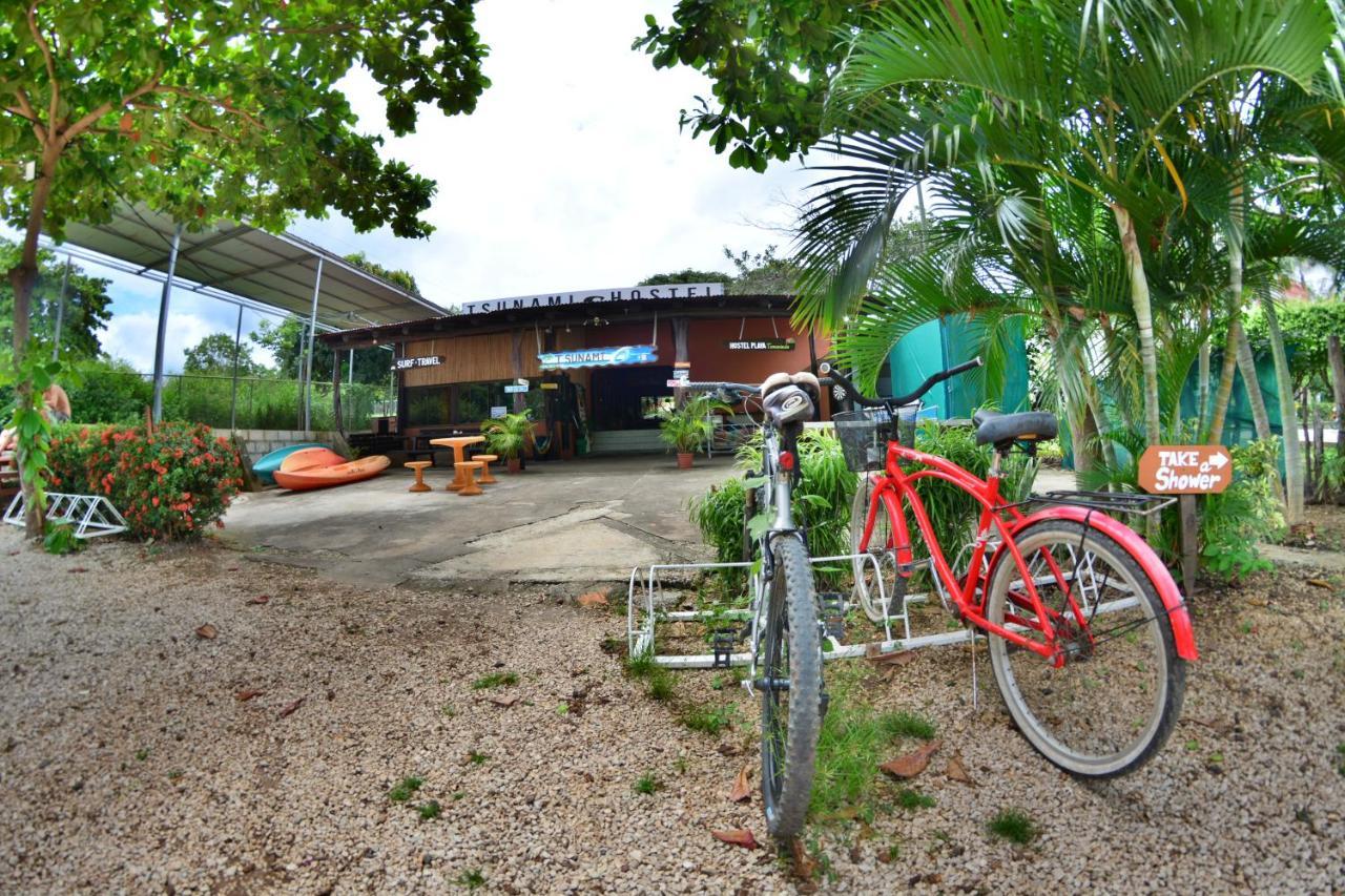 טמארינדו Tsunami Hostel מראה חיצוני תמונה