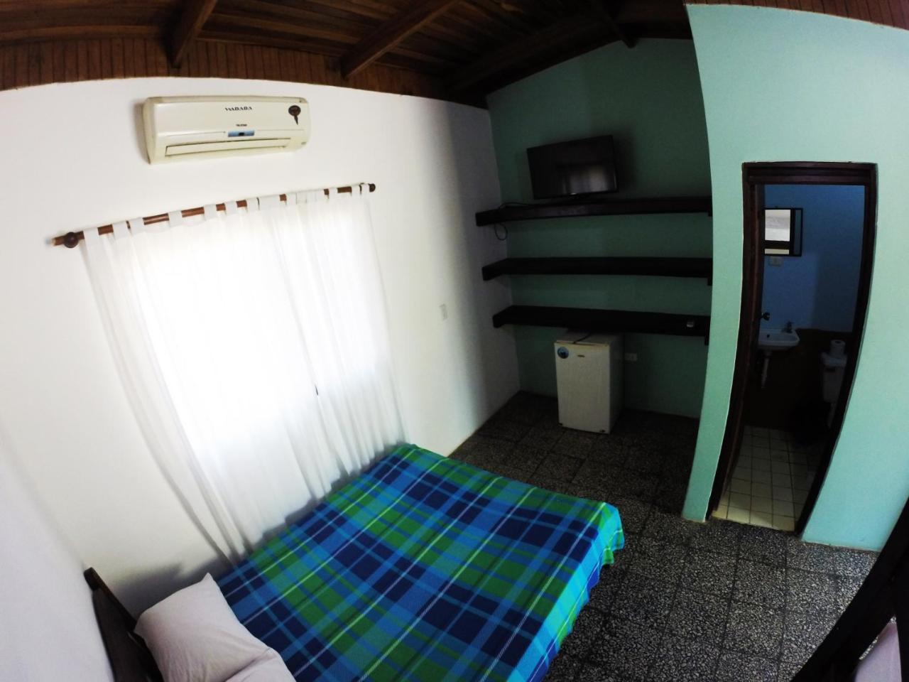 טמארינדו Tsunami Hostel מראה חיצוני תמונה